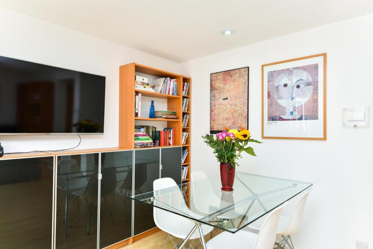 Modern 4 Bedroom Terraced House By The Thames Londres