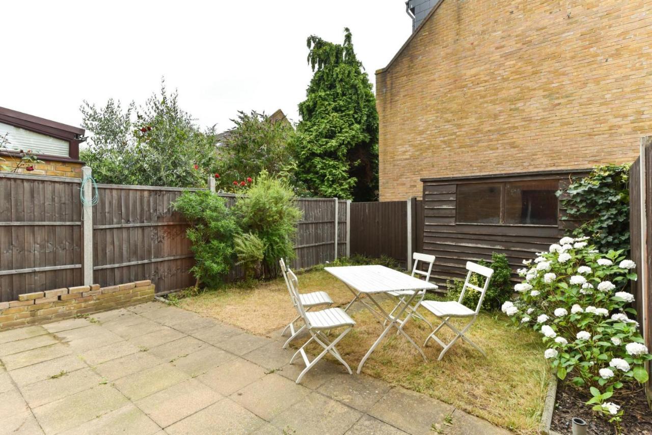 Modern 4 Bedroom Terraced House By The Thames Apartamento