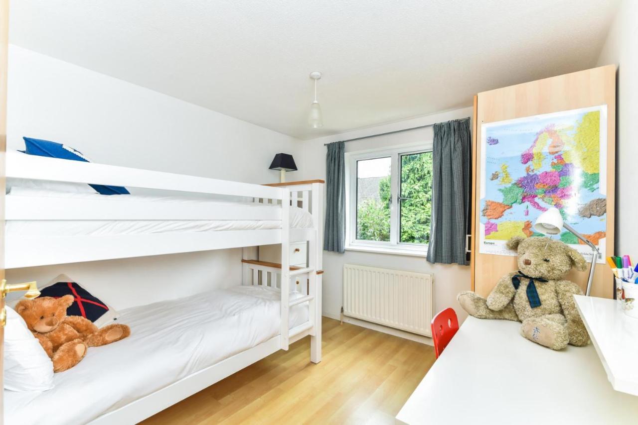 Modern 4 Bedroom Terraced House By The Thames Apartamento